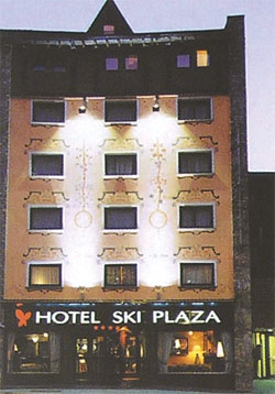 Ski Plaza - 1